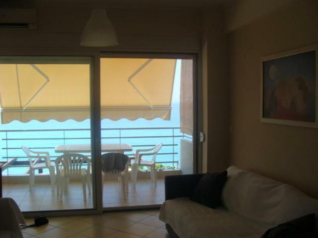 Iason Appartement Loútsa Buitenkant foto